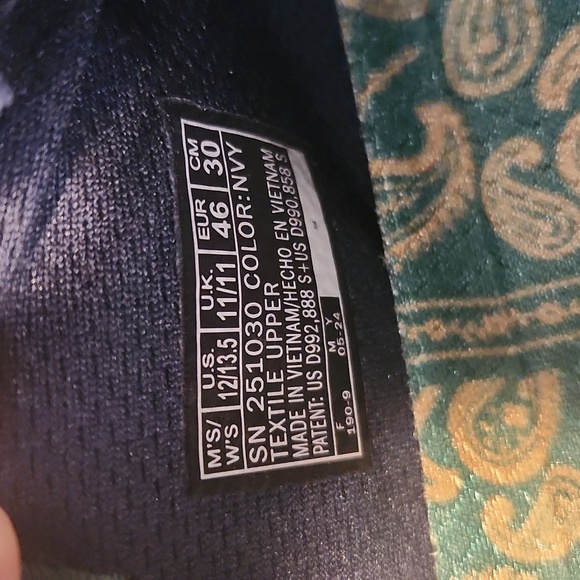 Skechers Snoop Dog Men's Dark Blue And White Sneakers with Green Accents - Picture 11 of 11